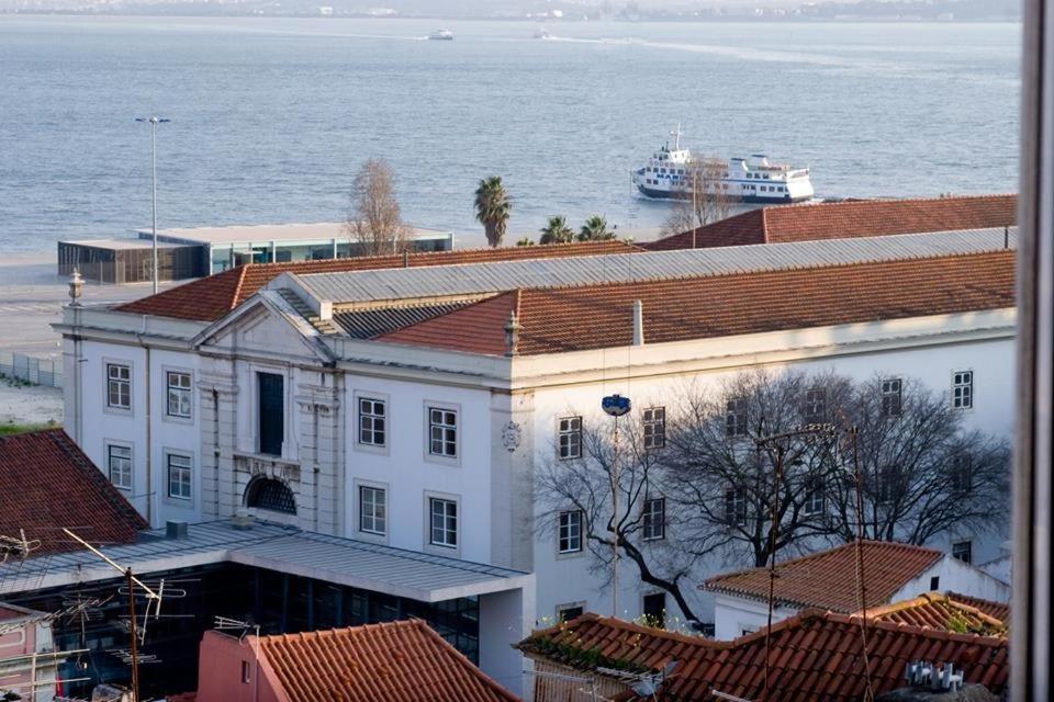 Pequeno Hostel Lissabon Buitenkant foto