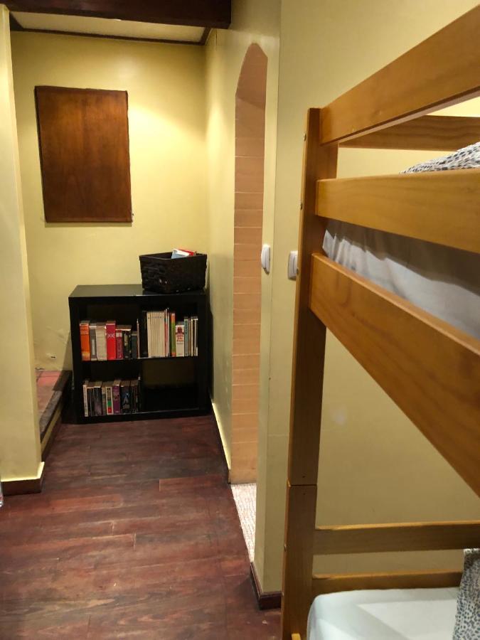 Pequeno Hostel Lissabon Buitenkant foto